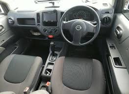 Nissan Ad Van interior